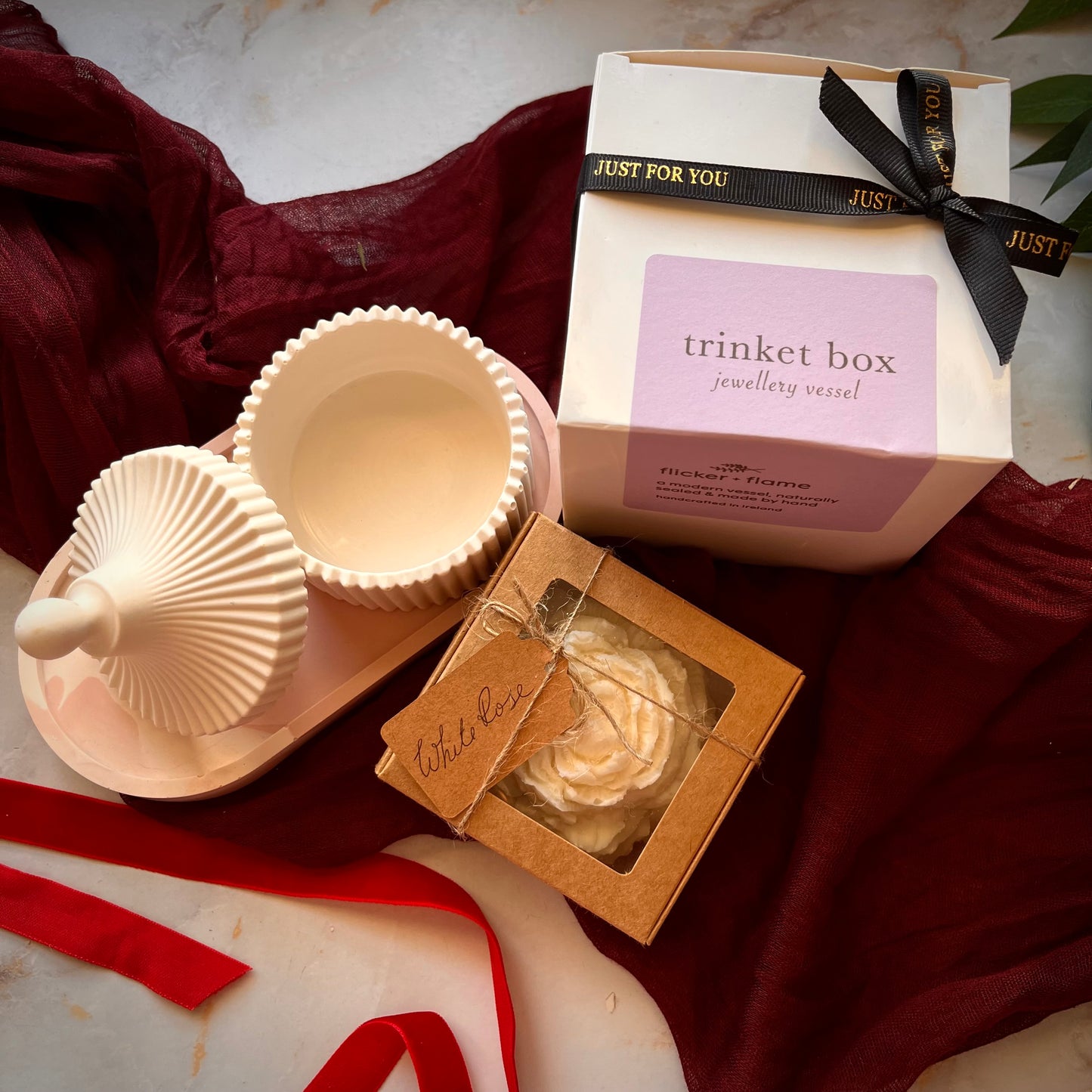 mini jewellery & candle gift set